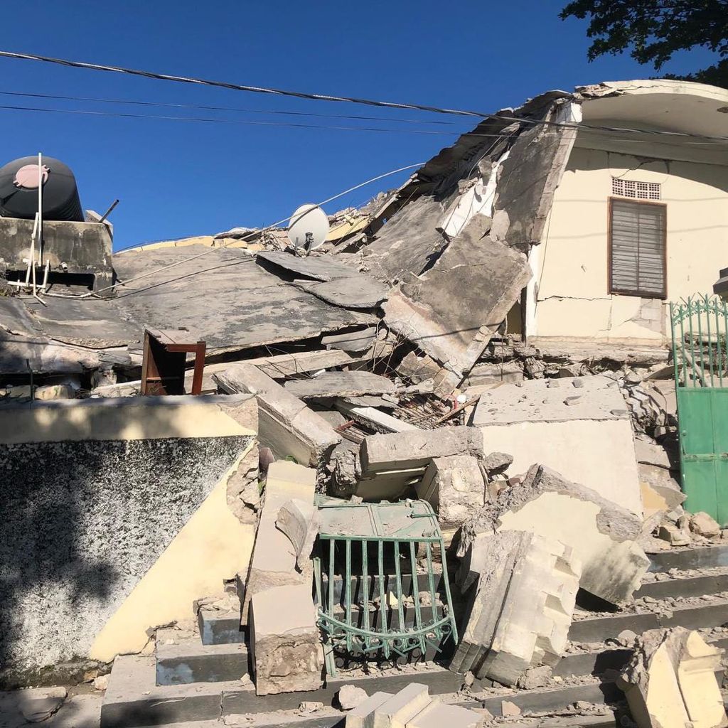 Les ruines de l'Evêché des Cayes (séisme) 