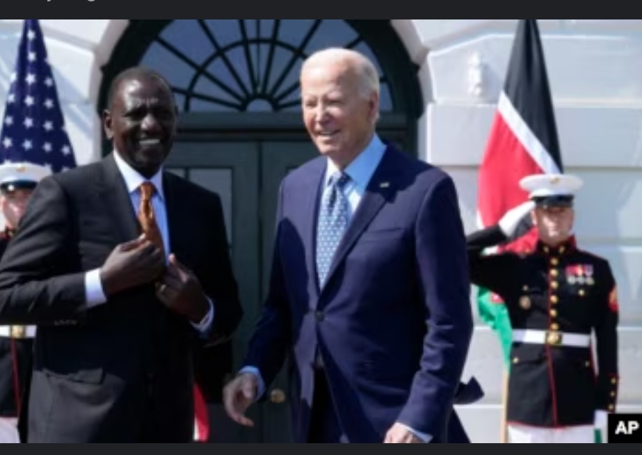 Wiliam Ruto, prés Kényan accompagné de Biden 
