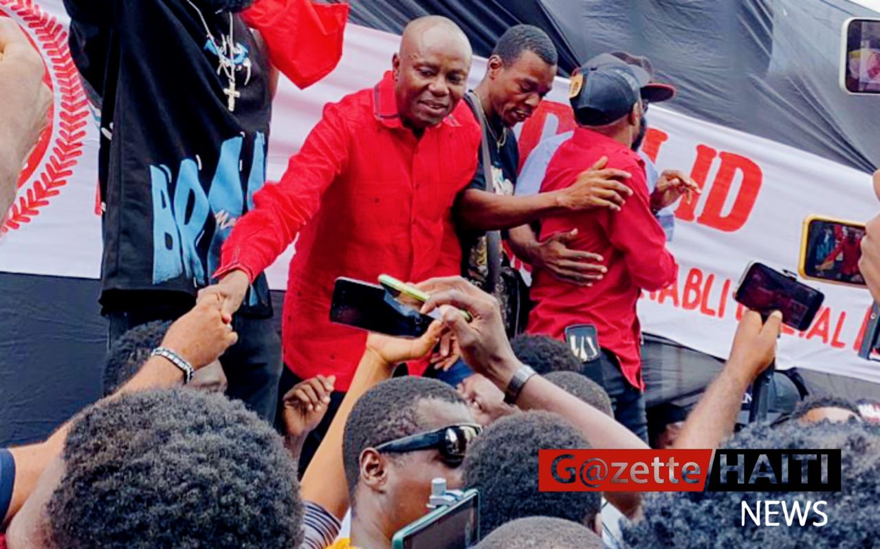 Moïse à la base 47 menace de prendre les armes 