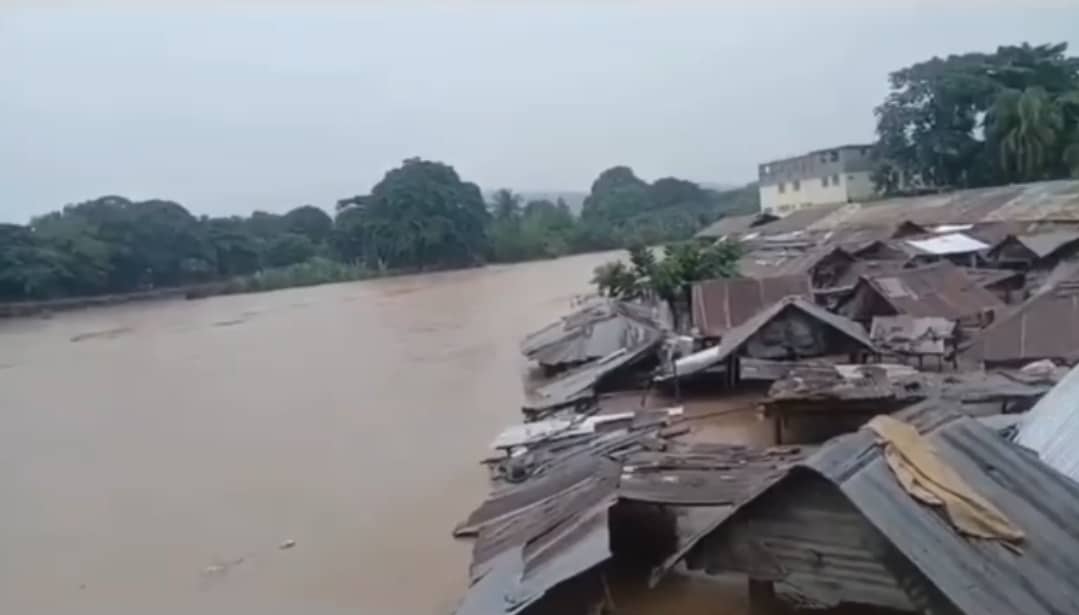 Innondations ( Cavaillon ) 