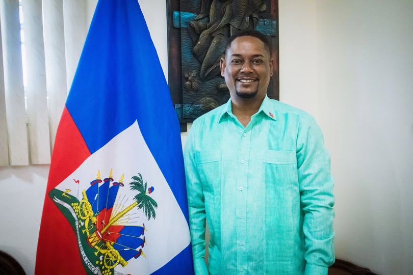 Le Ministre des Affaires Sociales et du Travail Marc-Elie Nelson