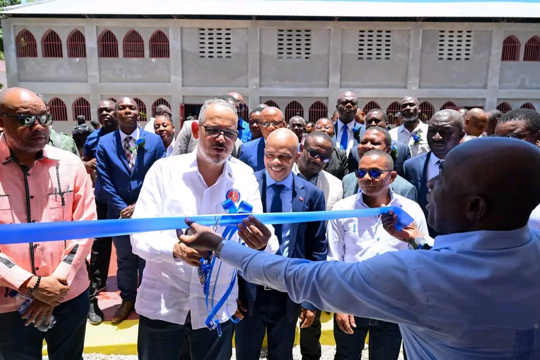 Alix Didier Fils-Aimé inaugure l’École Baptiste de Melinette à Aquin