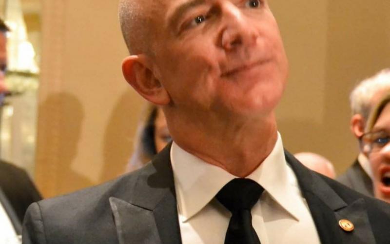 Jeff Bezos 