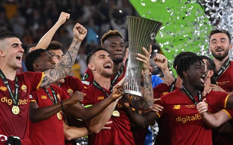 @UEFA.com