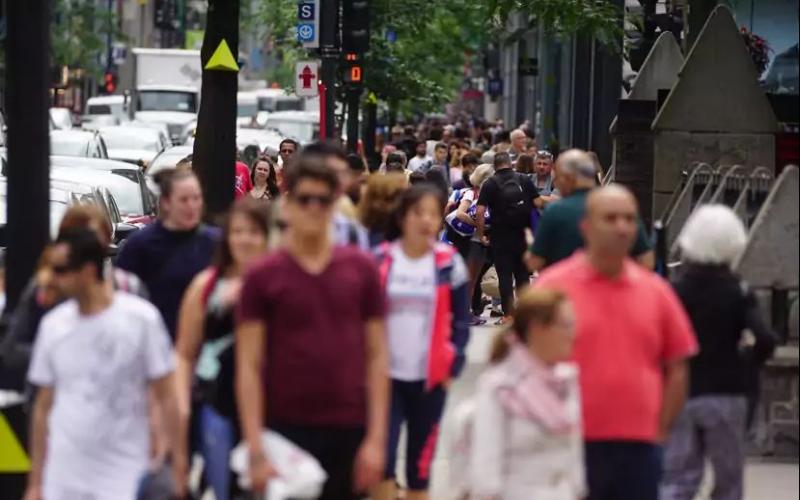 La Population Mondiale Va Augmenter Pour Atteindre 8 Milliards Dhumains En Novembre Prévoit L