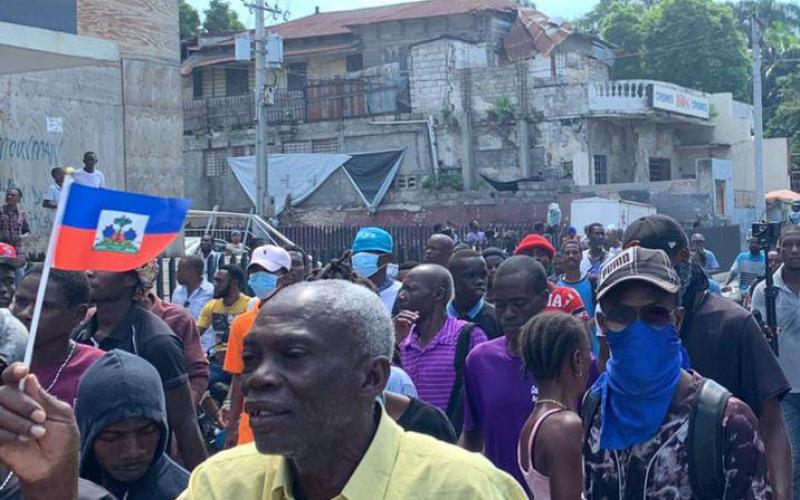 Haïti17 octobre des milliers de manifestants déjà dans les rues