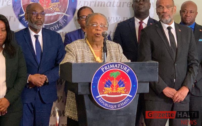 Mirlande Manigat prés du HCT 