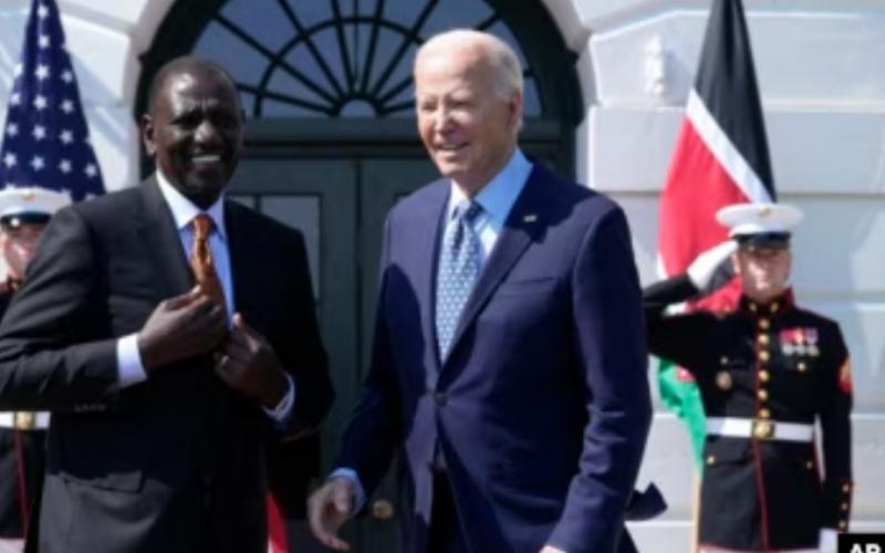 Wiliam Ruto, prés Kényan accompagné de Biden 