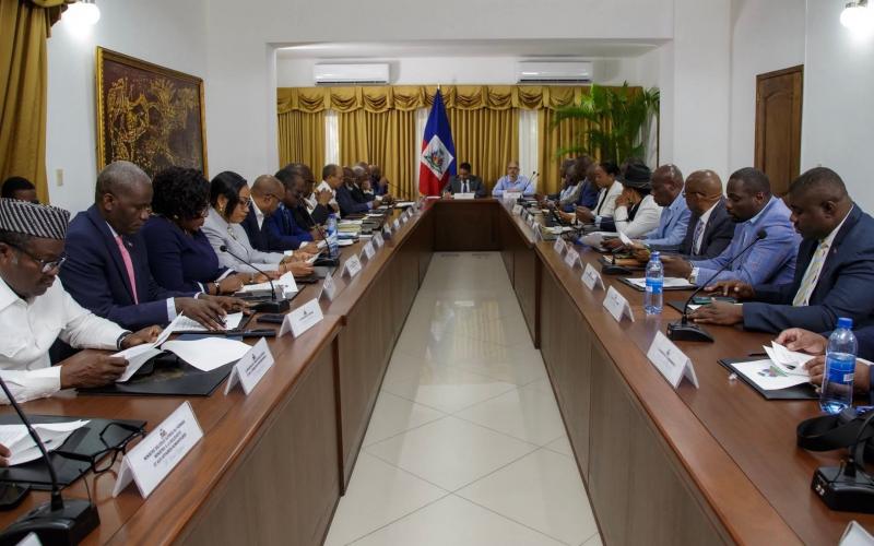 Premier conseil des ministres de Saint Cyr 