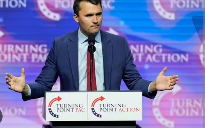 L'influenceur Charly Kirk 