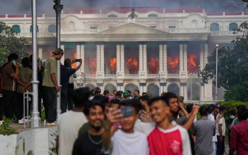 Niranjan Shrestha/AP