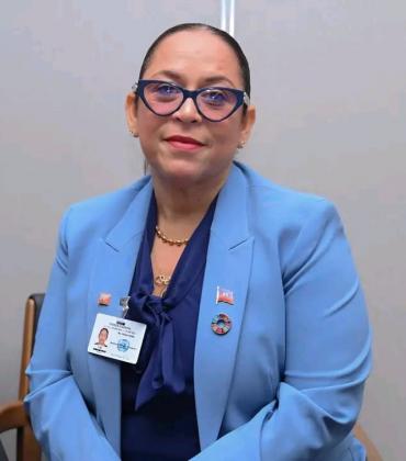 La Ministre des Affaires Étrangères et des Cultes Raina Forbin